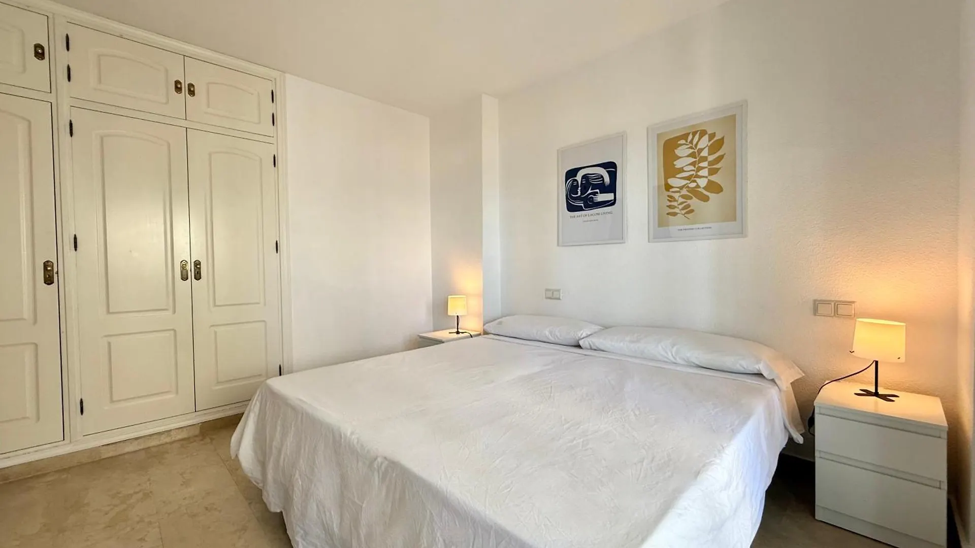 Nautique Beachfront Apartment Fuengirola