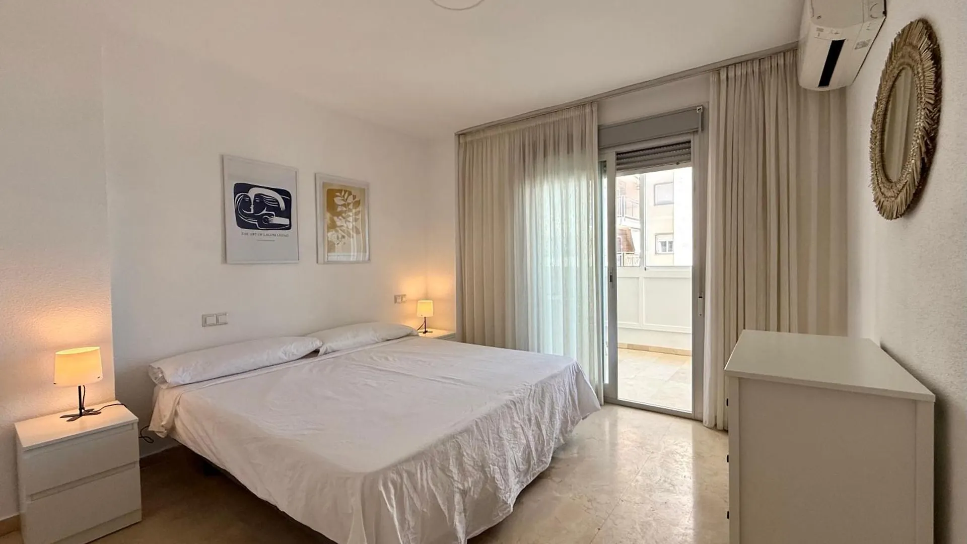 Nautique Beachfront Apartment Fuengirola 0*,