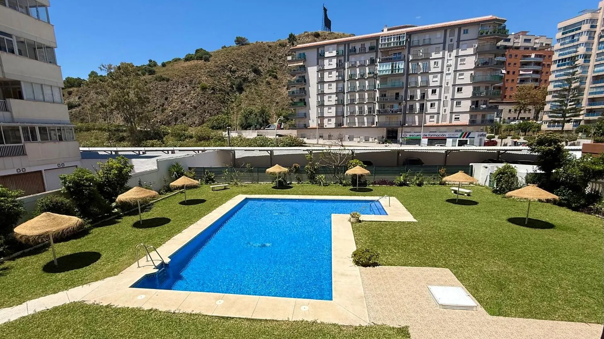 Nautique Beachfront Apartment Fuengirola