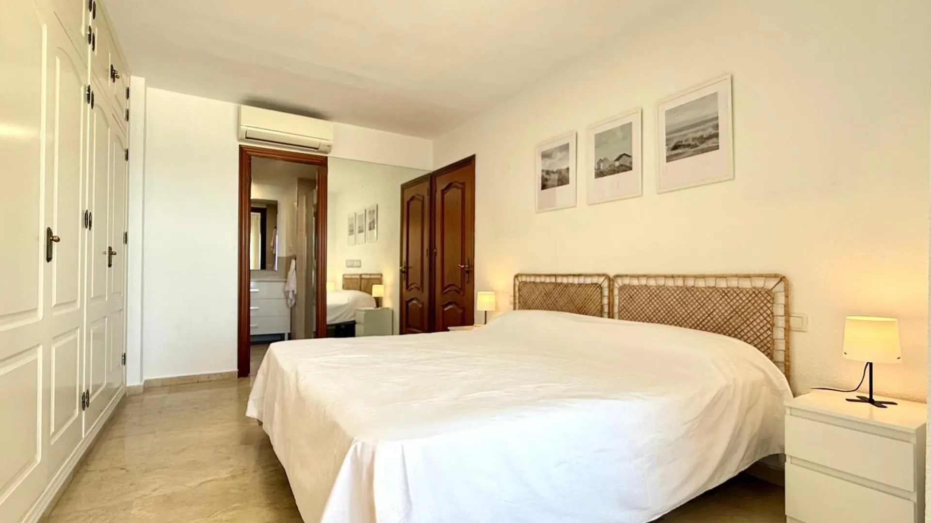 Nautique Beachfront Apartment Fuengirola 0*,