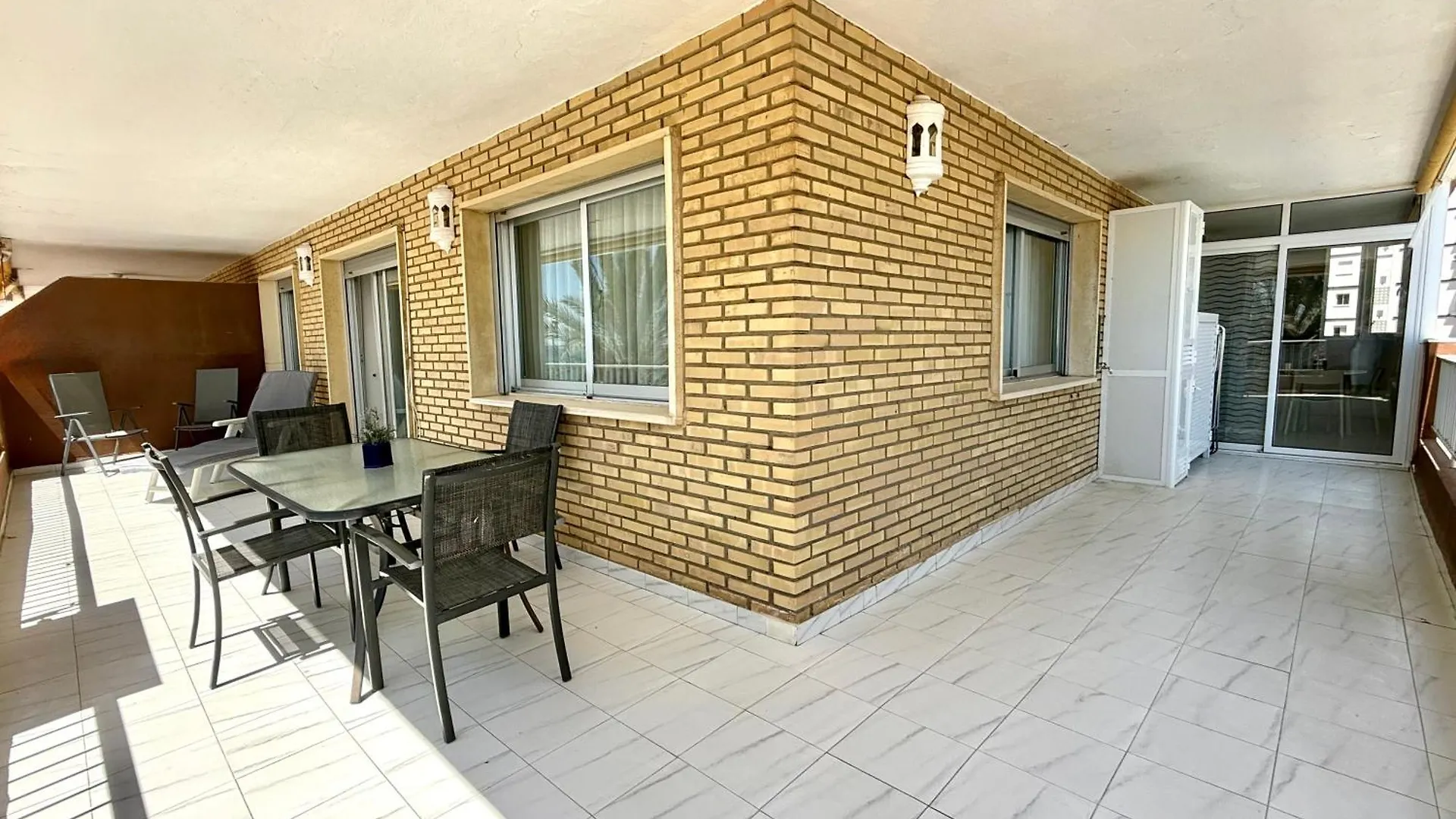 Nautique Beachfront Apartment Fuengirola Spagna