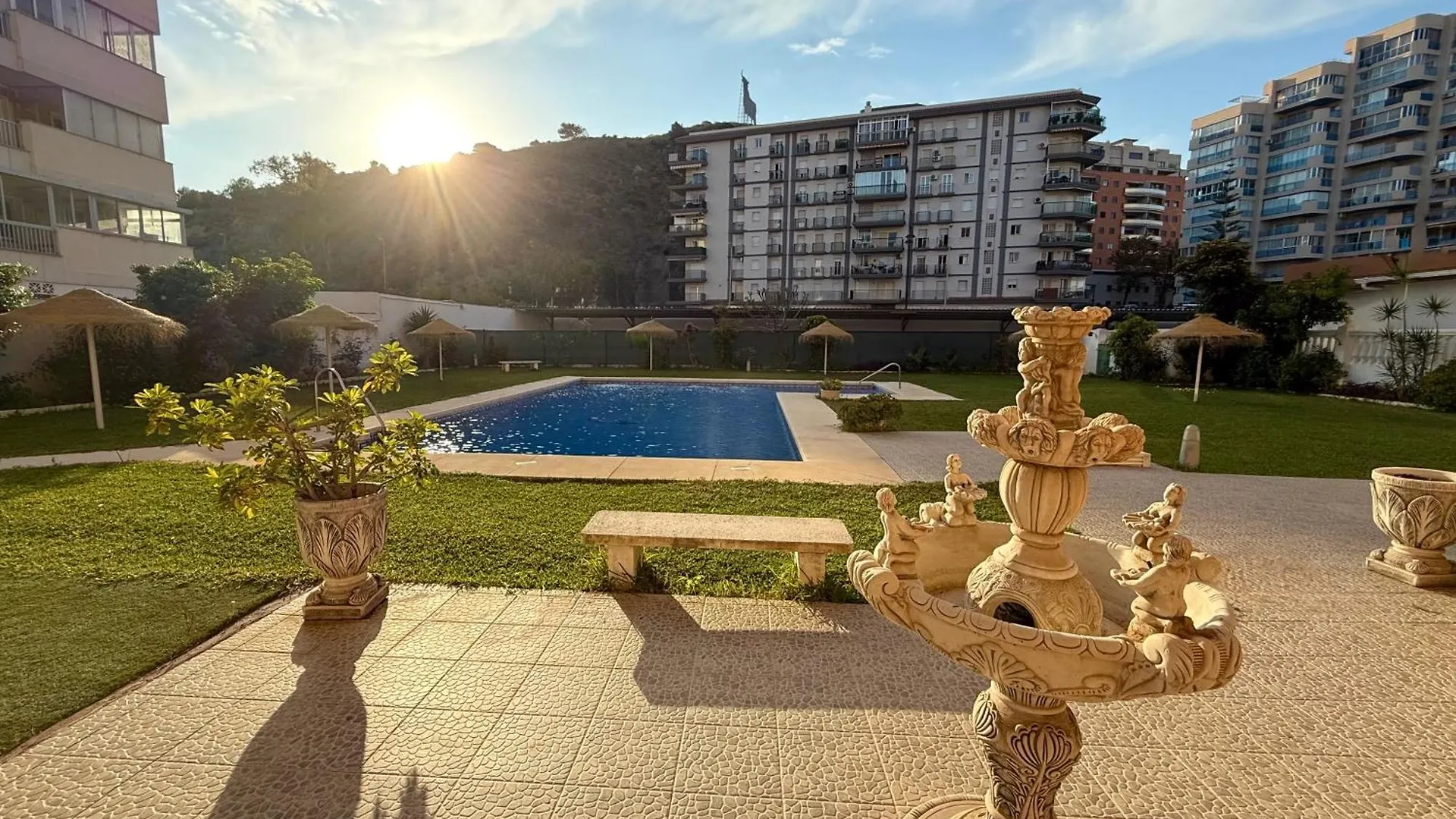 Nautique Beachfront Apartment Fuengirola